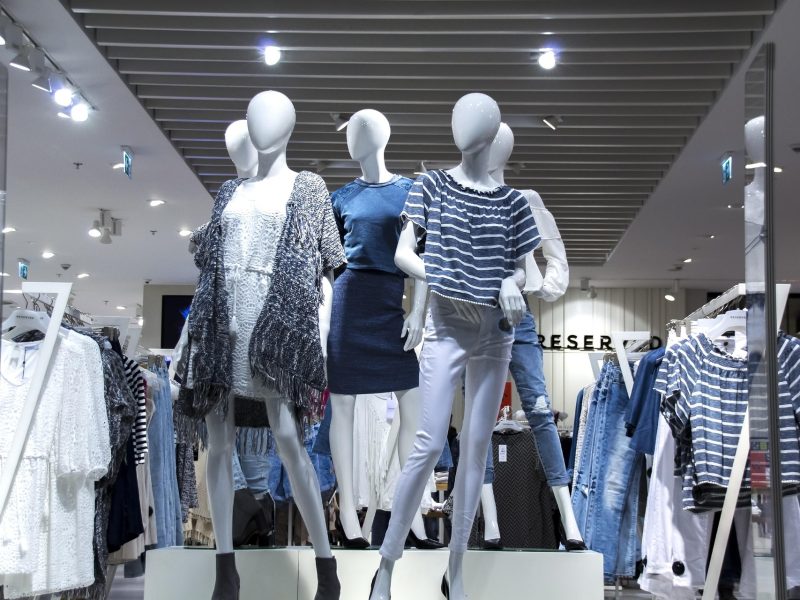 shopping-mall-1316787_1920 shopping-mall-1316787_1920